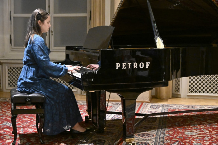 Naši žiaci účinkovali na Benefičnom koncerte pre resocializačnú komunitu RESOTY Antona Srholca