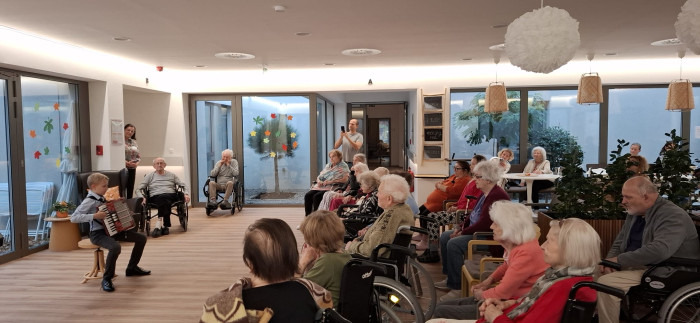 Vystúpenie našich hudobníkov v Domove sociálnych služieb Gerion v Karlovej Vsi